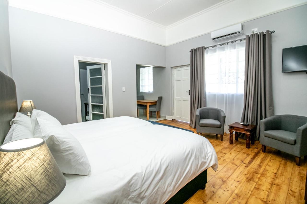 Victorian Square Guesthouse Graaff Reinet Luaran gambar