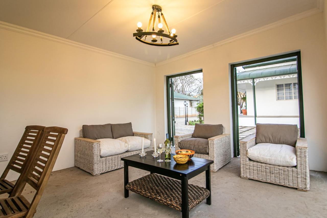 Victorian Square Guesthouse Graaff Reinet Luaran gambar